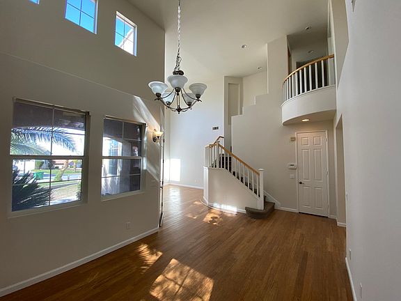 2nd image of 28670 Wellington Ct