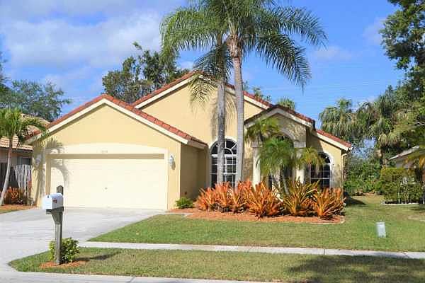 Home For Sale In Wellingtons Edge