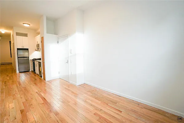 Rented by DSA Realty | media 20