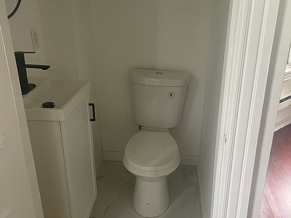 3rd image of 140 W Baltimore Ave #2C