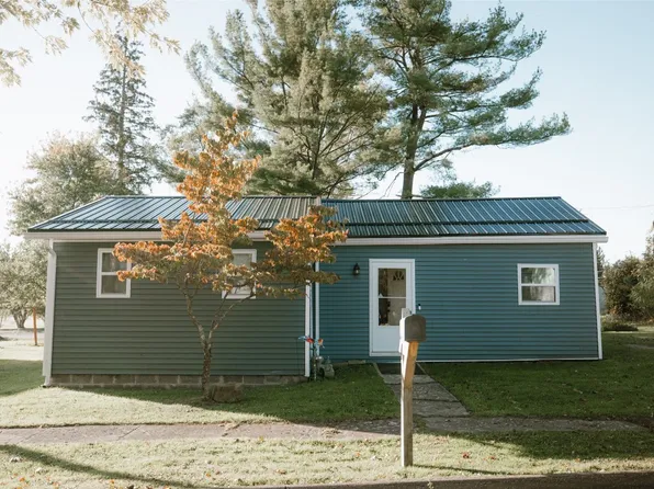 24 Gillette St, Union City, PA 16438