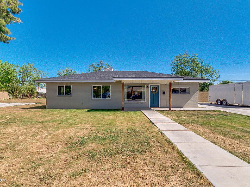 1st image of 235 W 9th Pl S