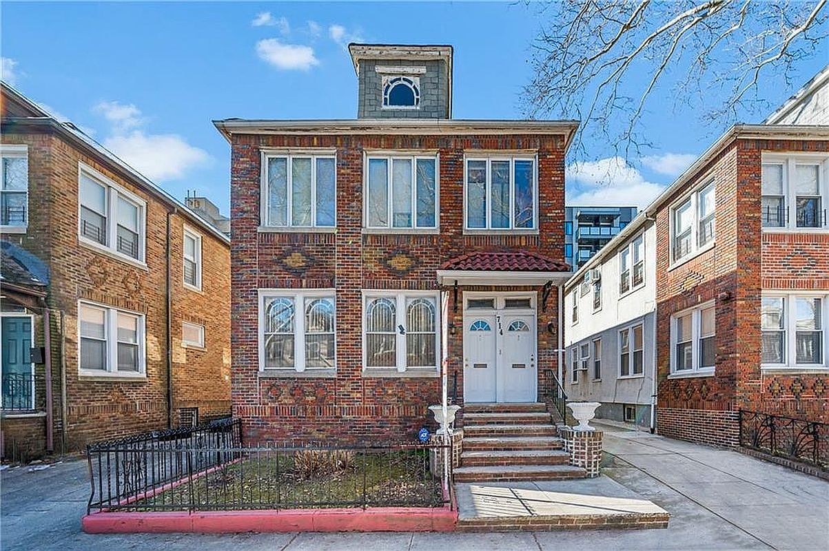 714 E 7th St, Brooklyn, NY 11218 | Zillow