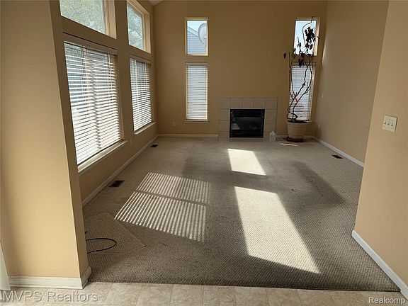 4th image of 840 Andover Woods Dr