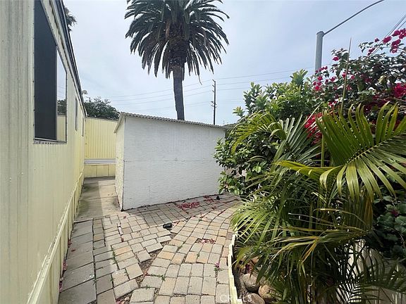 5th image of 12560 Haster St