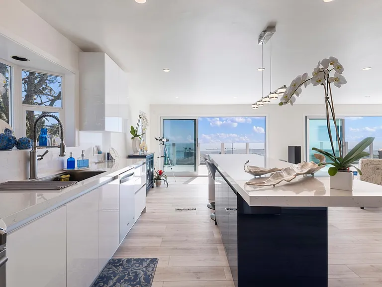 763 El Granada Blvd — Photo 19