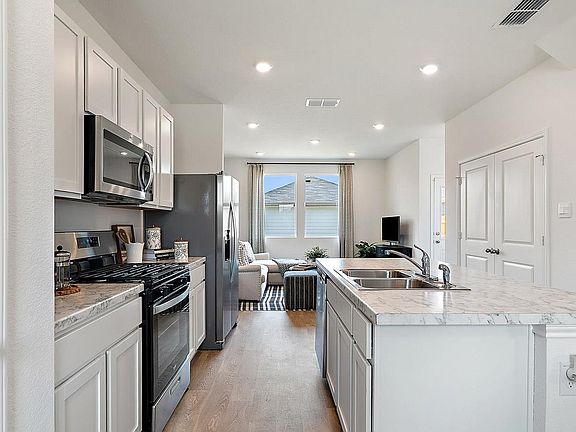 7th image of this home