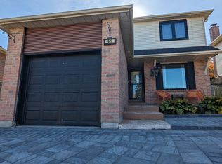 61 Mandrake St, Ajax, ON L1S5H2