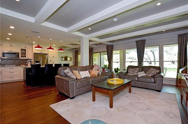 1st image of 4613 S Pinehurst Dr #C