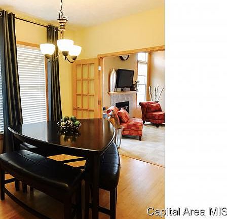 5th image of 241 Ramblewood Ln