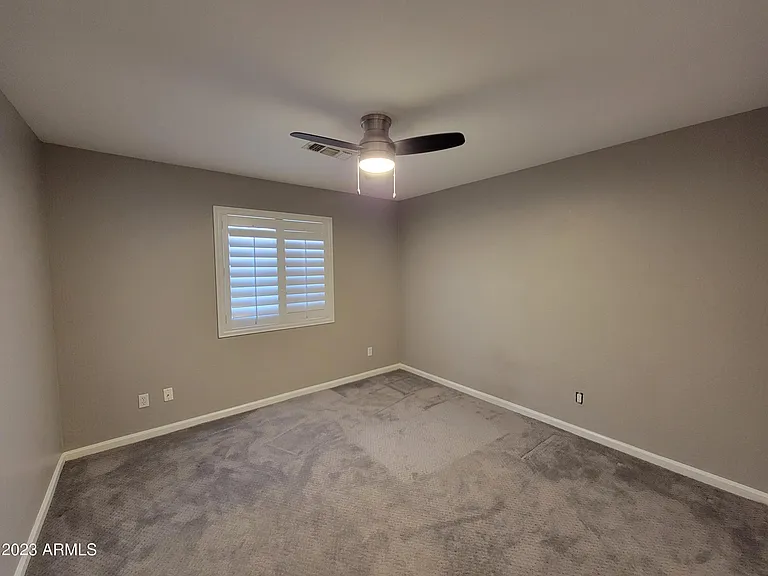 758 W Oxford Ln — Photo 12
