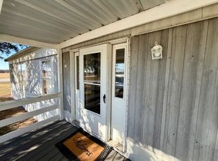 125 Burkhart Ln, China Spring, TX 76633