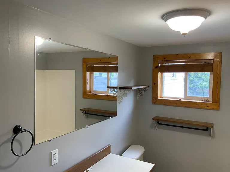 1123 N 21st Street — Photo 29
