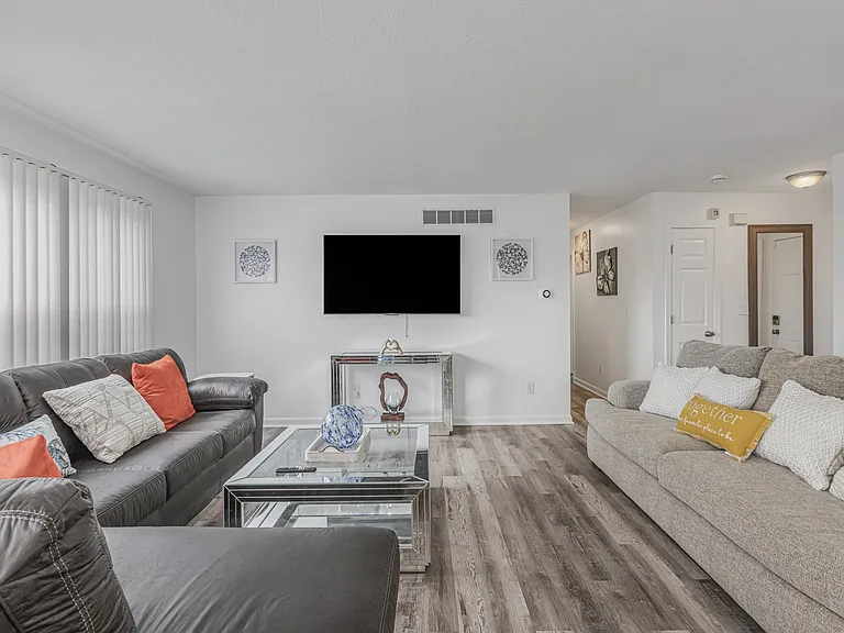 6824 Beagle Dr — Photo 27