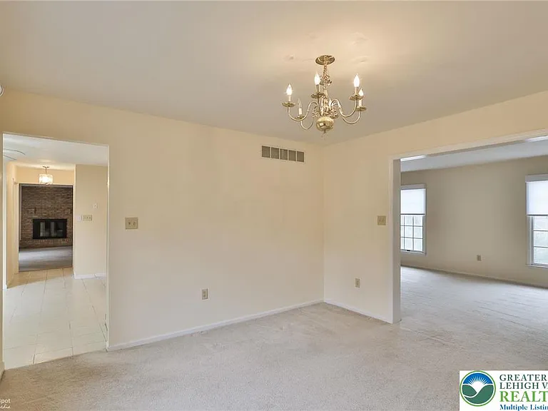 4059 Wedgewood Rd — Photo 14