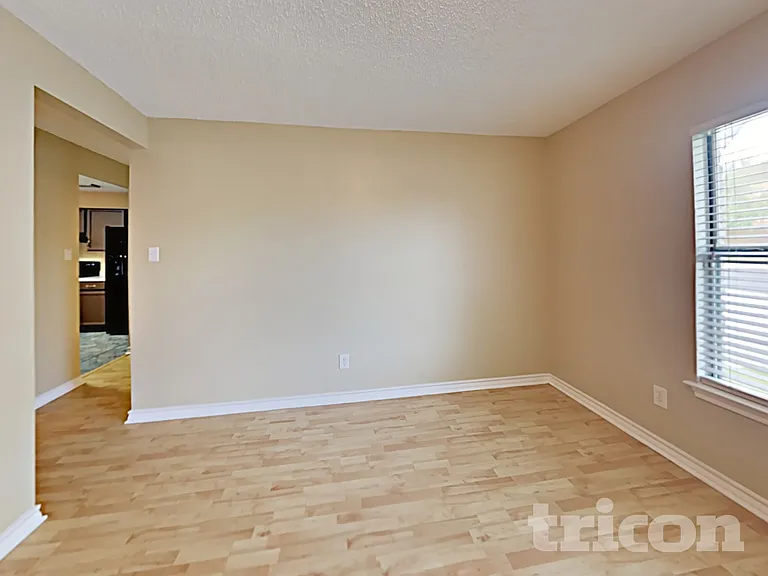 8030 Falcon Meadow Dr — Photo 9