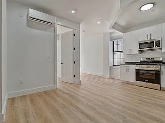 2016 Menahan Street, #1R