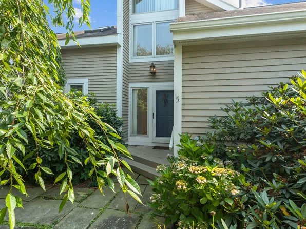 5 Brandon Lane #5, Stonington, CT 06355