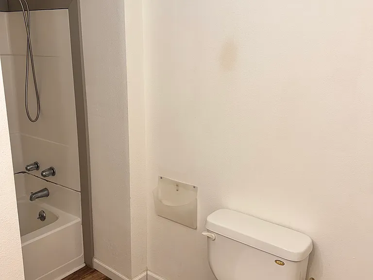 101 Fairmont Ave #301 — Photo 7