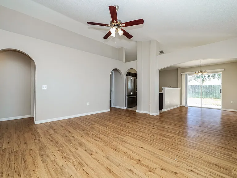 30250 Rattana Ct — Photo 3