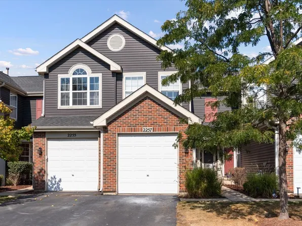 2257 Lake Ridge Dr, Glendale Heights, IL 60139