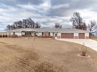 1810 E, Tonkawa, OK 74653