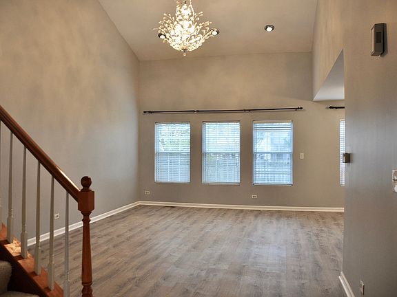 4th image of 1013 Southbridge Ln