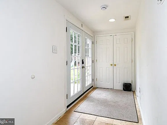 5 bed, 4146 sqft, $1,000 — Photo 4