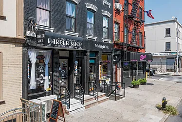 Rented by Rennit Inc.