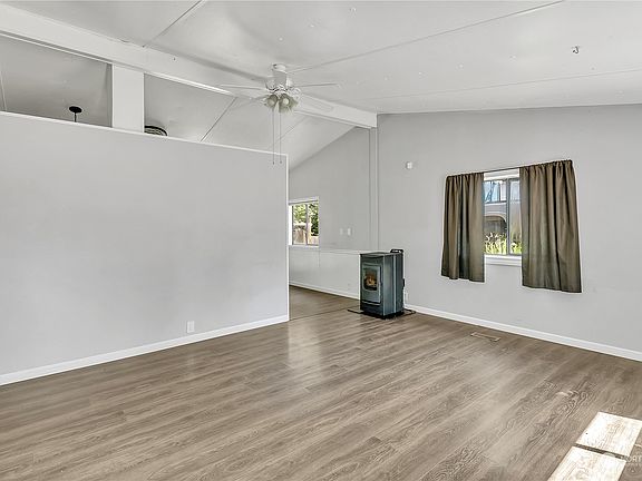 4th image of 23208 48th Avenue Ct E