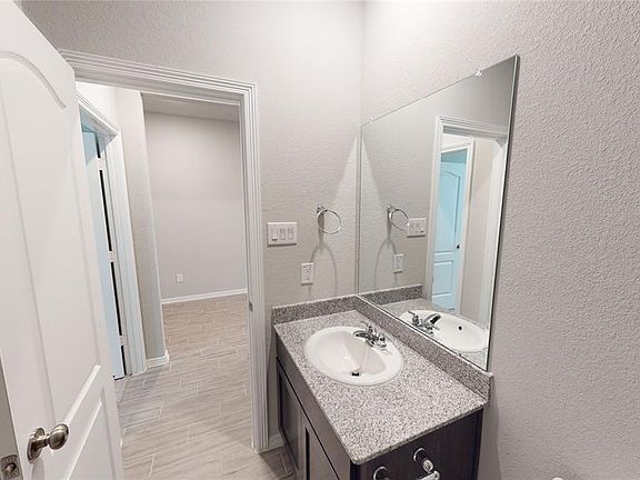 5th image of 24706 Oakheath Hbr