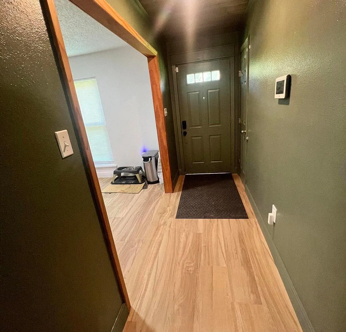 3 bed, 2.0 bath, 1517 sqft, $1,870 — Photo 4