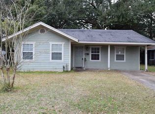 109 Britton Dr, Silsbee, TX 77656