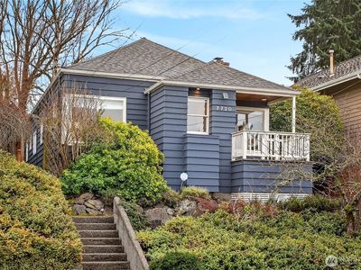 7720 Meridian Avenue N, Seattle, WA, 98103
