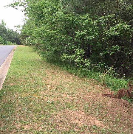 2nd image of 200 Butternut Rd