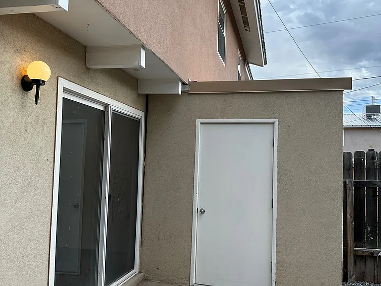 6017 Calle Nueve NW — Photo 12