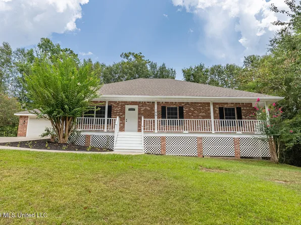 105 W Sunnybrook Rd, Carriere, MS 39426