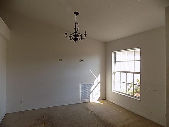 3rd image of 4278 SW Oblique St