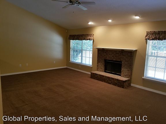 5th image of 364 Lake Franklin Dr