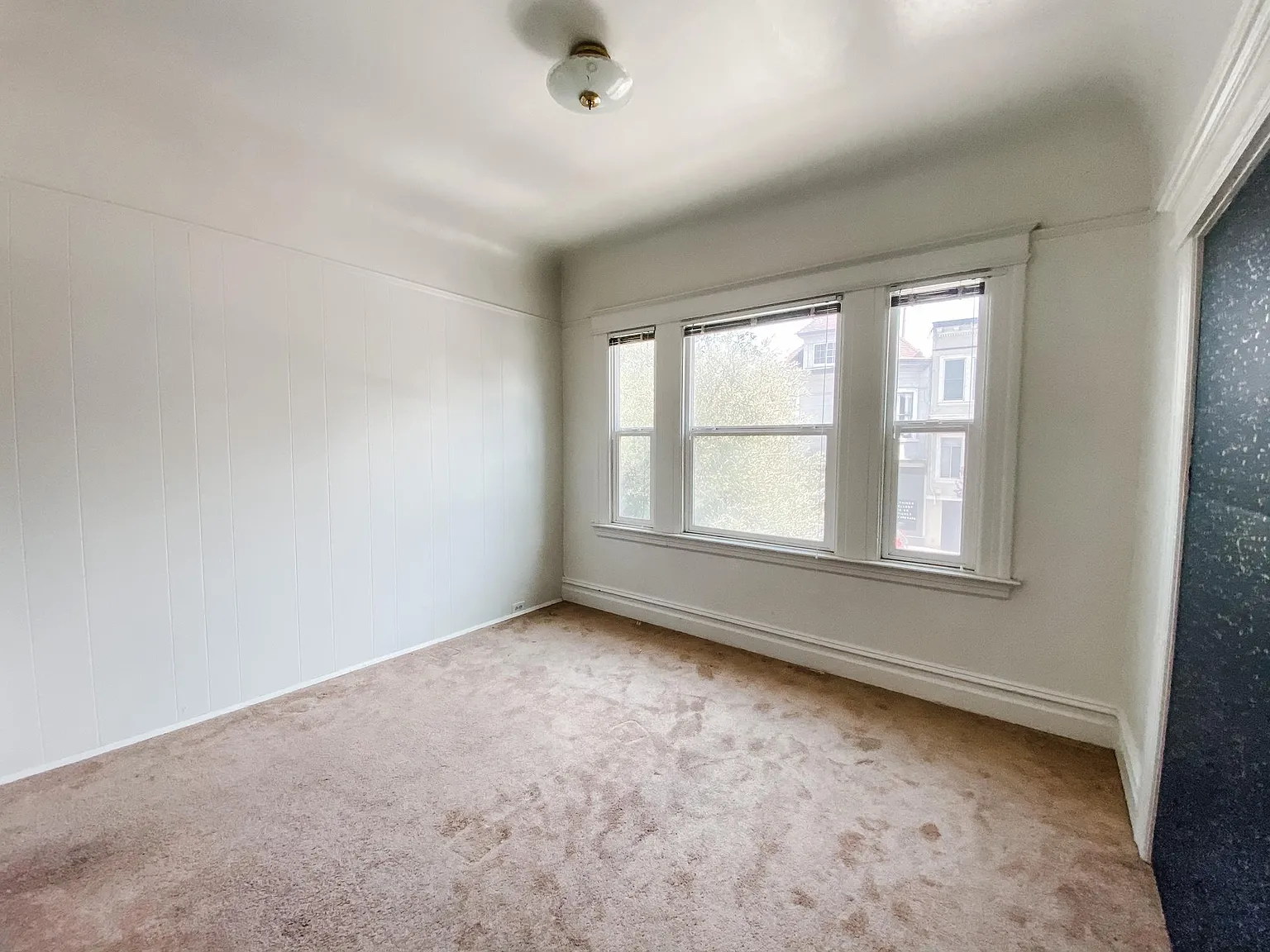 1309 6th Ave — Photo 3