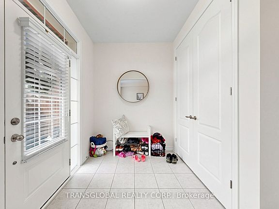 3rd image of 181 Beechborough Cres