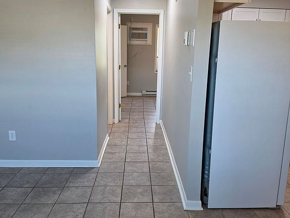 4th image of 144 Orchard Rd #6