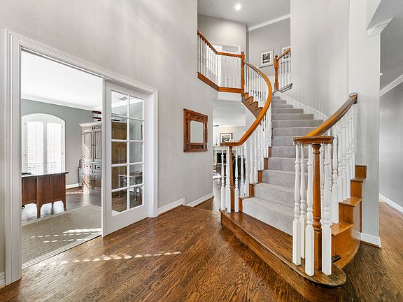 2nd image of 2407 Bastille Ct