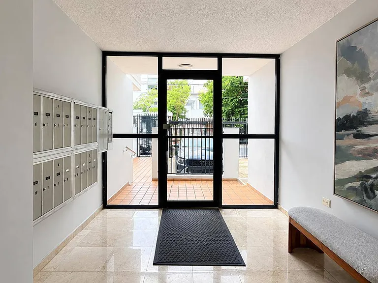 62 Marbella St #3A — Photo 23