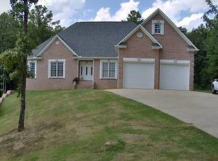 201 Gable Ln, Munford, AL 36268