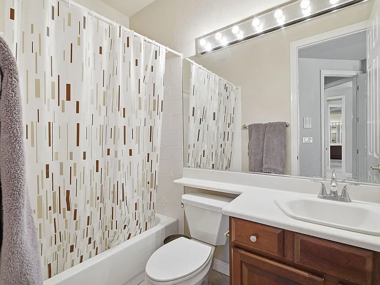 1409 Chambolle Ct — Photo 44