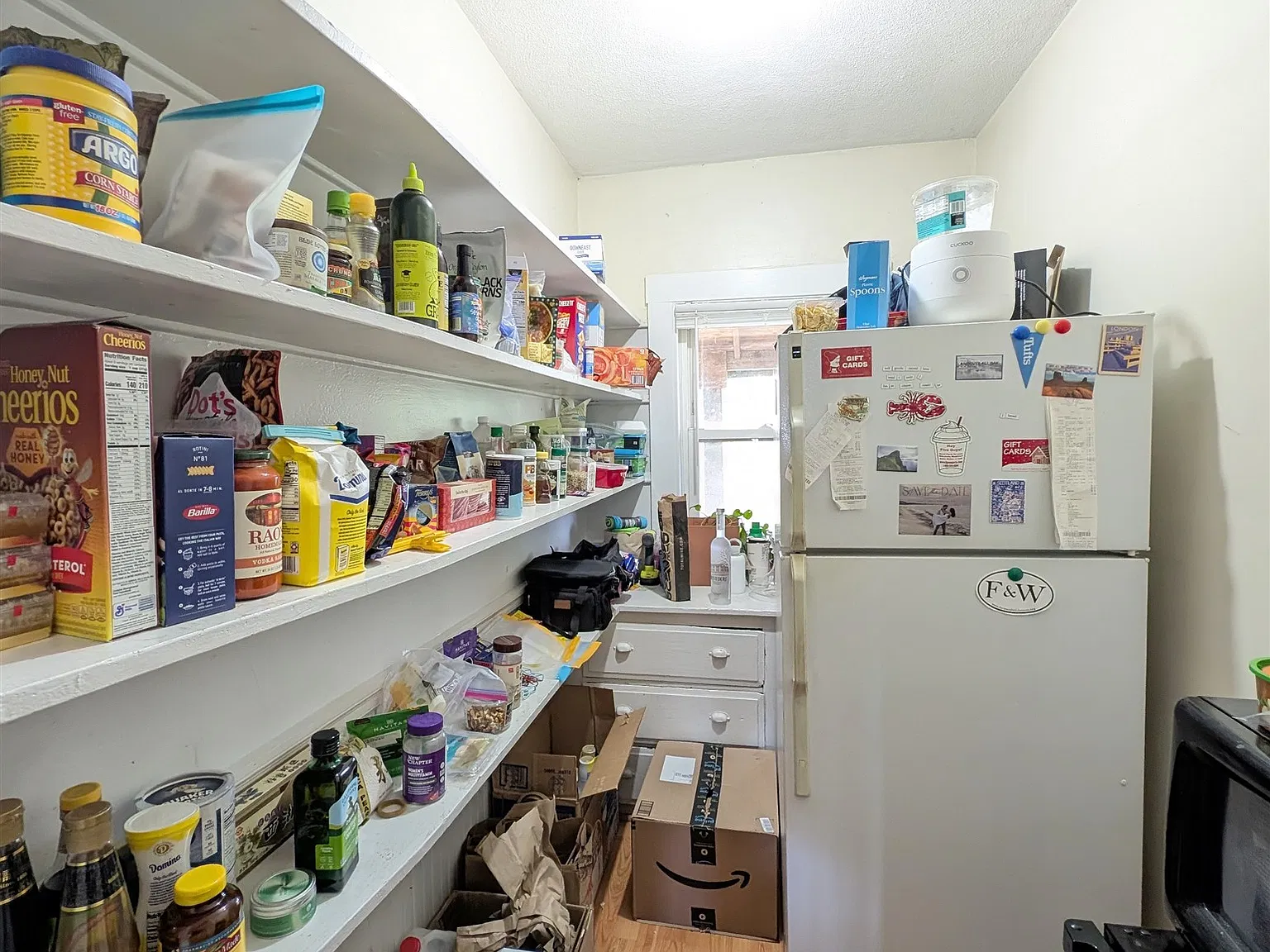 4 bed, 999 sqft, $4,200 — Photo 4