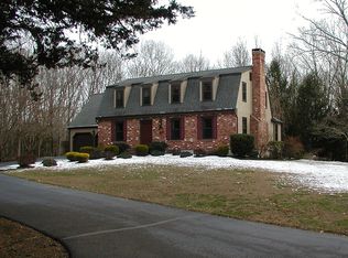 86 Ironworks Rd, Clinton, CT 06413