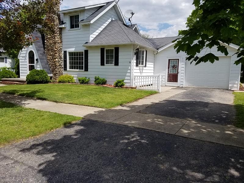 1st image of 4618 Oak St