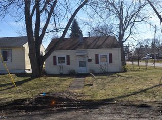960 Raymond Ave, Barberton, OH